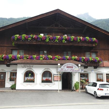 Hotel Garni Pfandl Нойштифт-им-Штубайталь Экстерьер фото