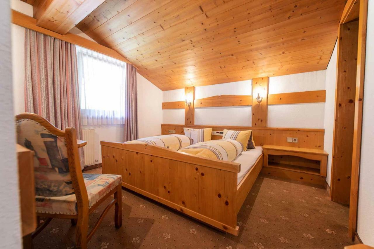 Hotel Garni Pfandl Нойштифт-им-Штубайталь Экстерьер фото