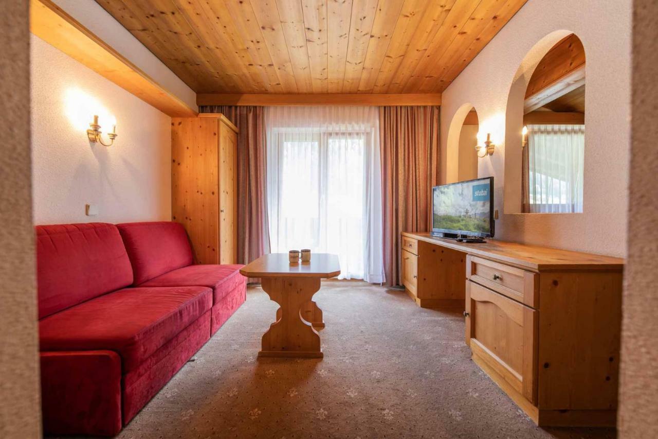Hotel Garni Pfandl Нойштифт-им-Штубайталь Экстерьер фото